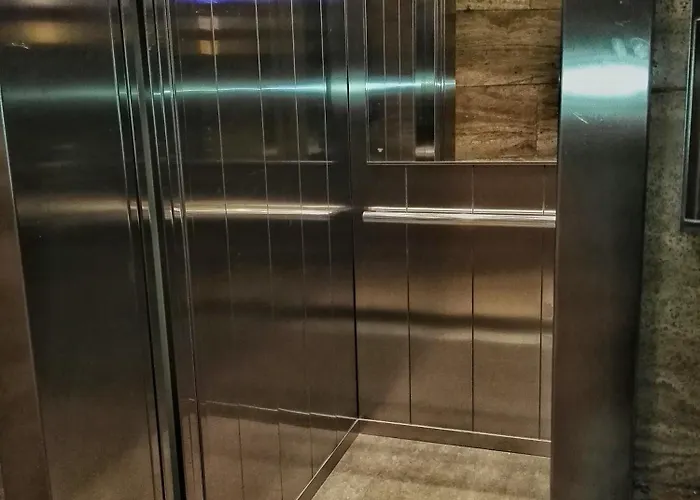 Executive בולוניה